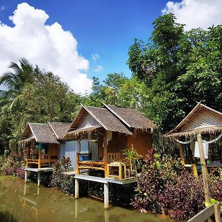 Nakhon Si Ban Na Homestay Nakhon Si Thammarat Extérieur photo