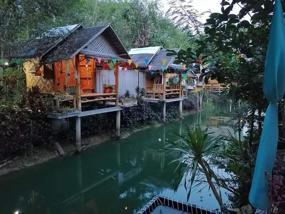 Nakhon Si Ban Na Homestay Nakhon Si Thammarat Extérieur photo