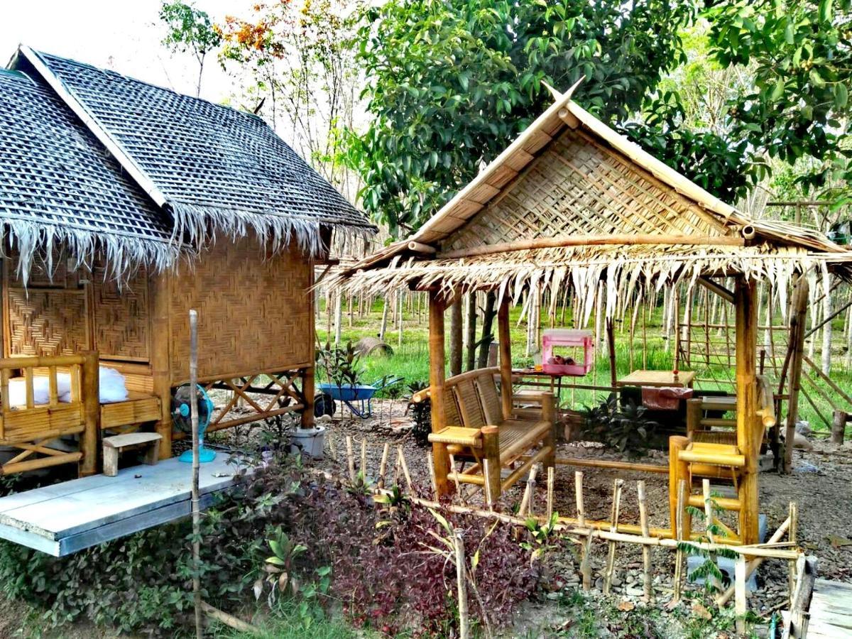 Nakhon Si Ban Na Homestay Nakhon Si Thammarat Extérieur photo